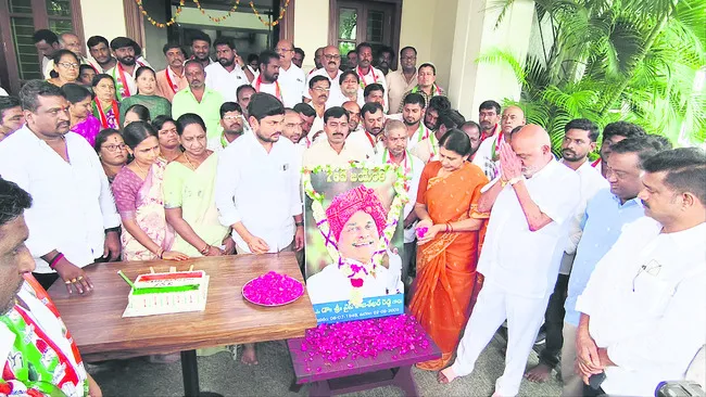 ‘పేదల గుండెల్లో నిలిచిన నేత వైఎస్సార్’
