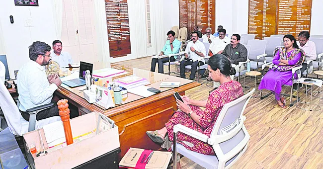 కూచిపూడి ఉత్పత్తులకు మార్కెటింగ్‌ సౌకర్యం కల్పించండి 