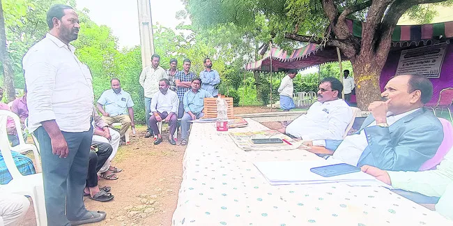 విద్యుత్ సమస్యల పరిష్కారంలో జాప్యం చేయొద్దు