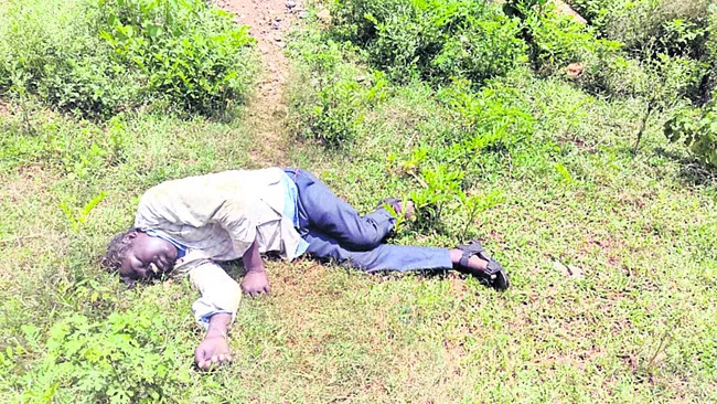 గుర్తుతెలియని వ్యక్తి మృతదేహం లభ్యం