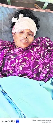 రోడ్డు ప్రమాదంలో గుర్తు తెలియని మహిళ మృతి
