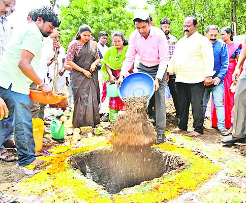పండ్ల తోటల పెంపకానికి ప్రోత్సాహం