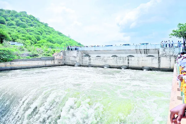 ఆయకట్టుకు సాగునీరు