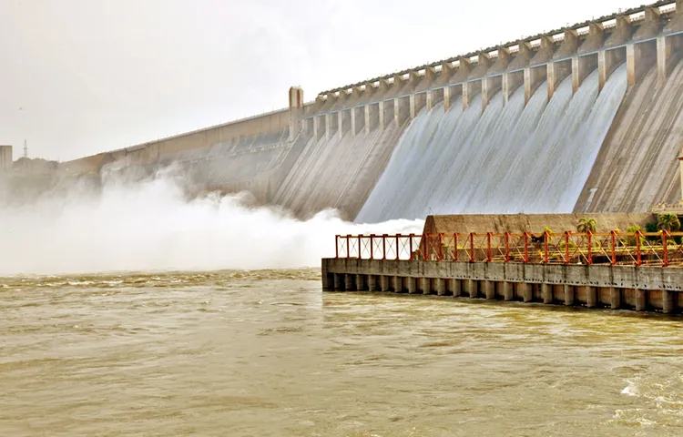 సాగర్‌ వైపు కృష్ణమ్మ పరుగులు