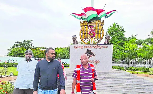 పారిశుద్ధ్య కార్యక్రమం విజయవంతం చేయాలి
