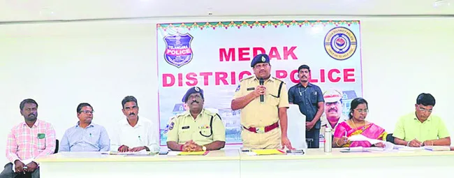 బాల కార్మిక వ్యవస్థను నిర్మూలించాలి