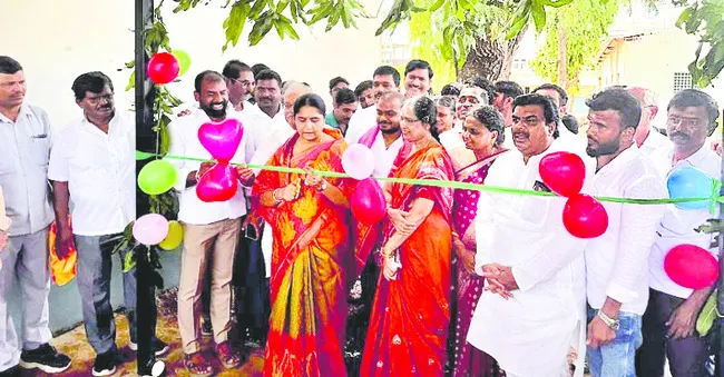 ప్రభుత్వ బడుల్లోనే మెరుగైన బోధన