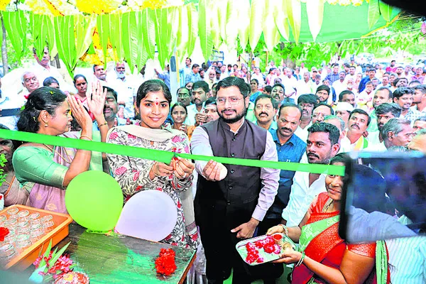 మహిళా సాధికారత కోసమే పథకాలు 
