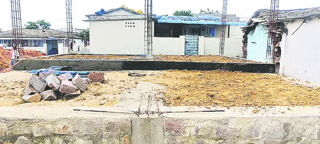 ఇందిరమ్మకు ఇసుక గండం