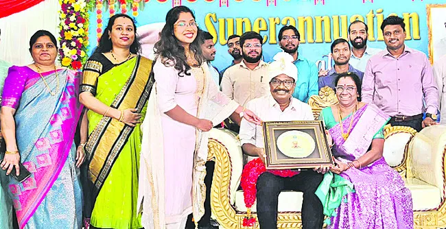 విశ్రాంత ఉద్యోగుల జీవన రాజధాని విజయవాడ
