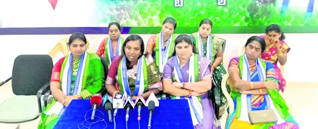 మహిళలకు శాపంగా కూటమి పాలన 