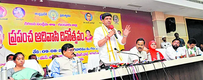 గిరిజన సంక్షేమానికి కృషి