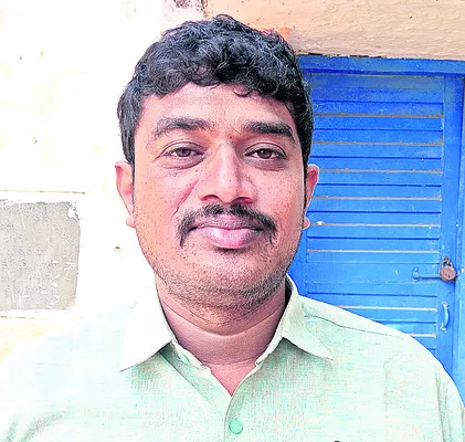 పేదల రక్తాన్ని జలగల్లా తాగేస్తున్నారు