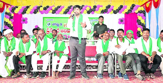 ఆదివాసీ సంస్కృతిని భావితరాలకు అందిద్దాం
