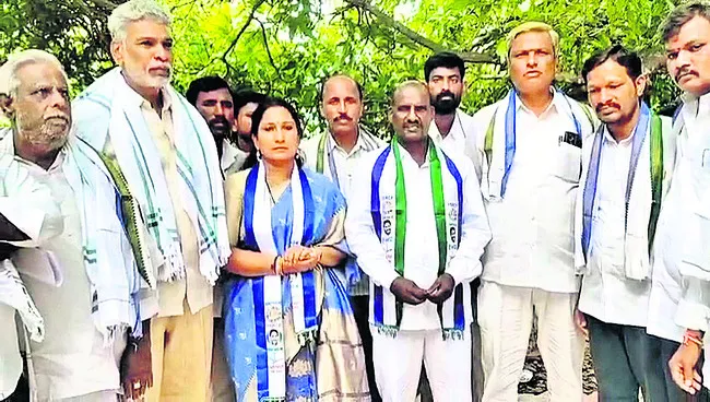 ప్రజాస్వామ్య పద్ధతిలో ఎన్నికలు నిర్వహించాలి