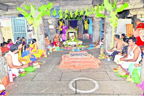 వరసిద్ధుడి క్షేత్రంలో పౌర్ణమి పూజలు