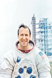 Apollo Astronaut Jim Lovell Pssed away9