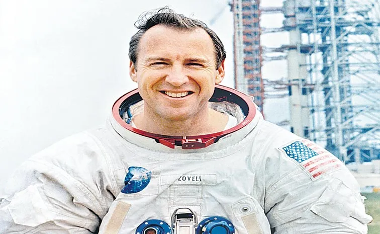 Apollo Astronaut Jim Lovell Pssed away