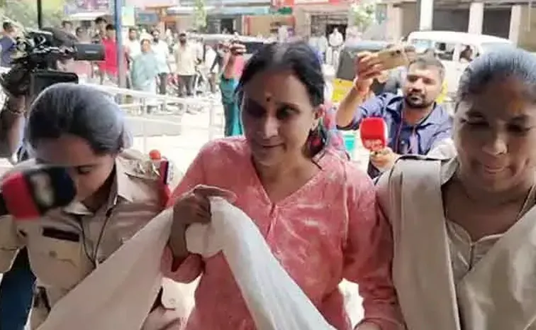 Ed Enters In Srushti Test Tube Baby Center Case
