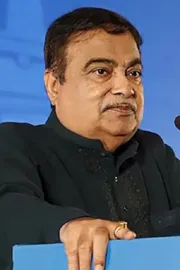 Gadkari throws Open Challenge on Claims of Lower Mileage Due to Ethanol in Petrol3