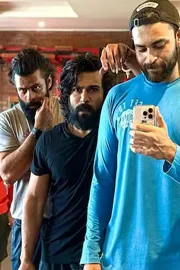 Mega Heroes Weekend Workout Pic at Gym Goes Viral11