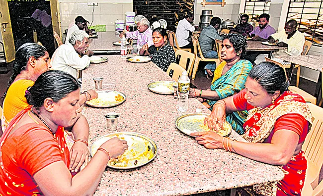 మధురాన్నం.. మా రాజు!