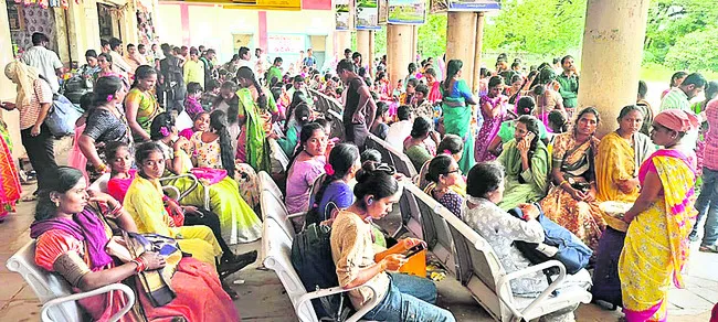 ఆర్టీసీకి రాఖీ ధమాకా