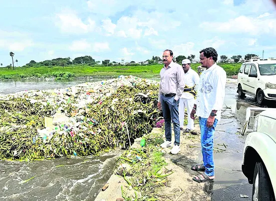 వర్షాలతో అప్రమత్తంగా ఉండాలి