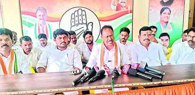 ప్రజాస్వామ్య విలువలను కాలరాస్తున్న మోదీ
