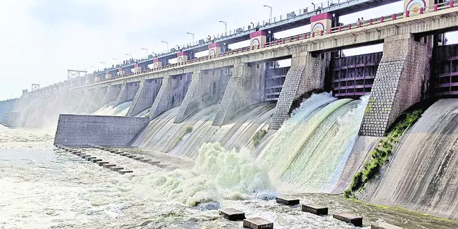 మూసీకి స్వల్పంగా తగ్గిన ఇన్‌ఫ్లో