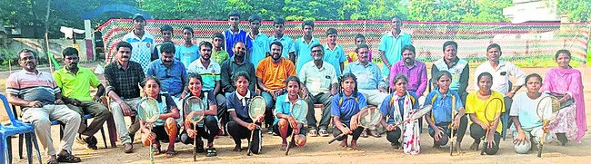 బాల్‌బ్యాడ్మింటన్‌ సెలక్షన్‌కు స్పందన కరువు