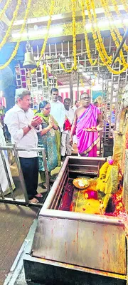 కనకమహాలక్ష్మి సన్నిధిలో హైకోర్టు న్యాయమూర్తి