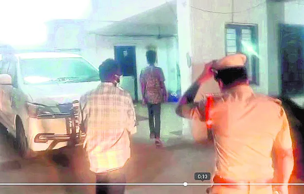 ఇదేం 