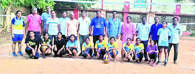 జిల్లా వాలీబాల్ బాలికల జట్టు ఎంపిక
