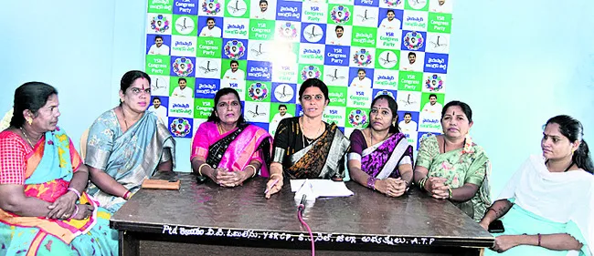 బెల్ట్‌, పర్మిట్‌ షాపులను రద్దు చేయాలి 