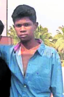 చెరువు తూములో పడి..