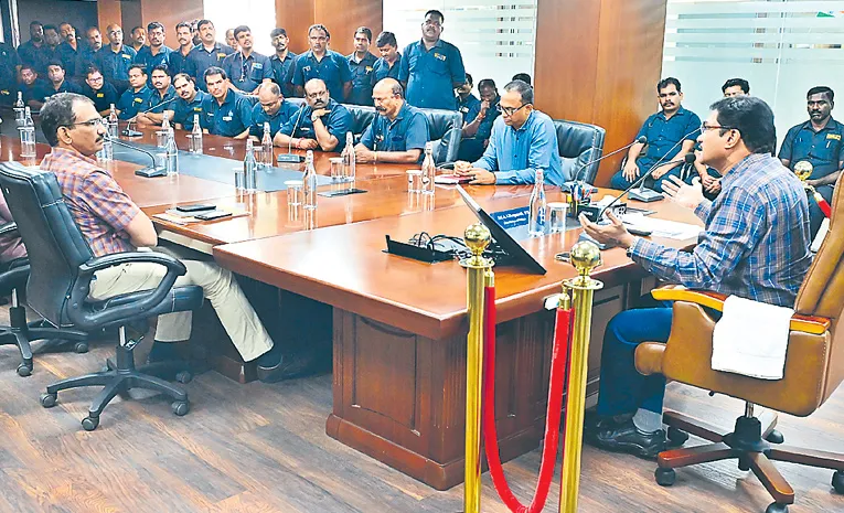 Hydra Marshals Boycott Duties Over Reducing Salaries