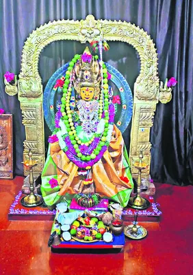 భక్తుల ఆరాధ్యదైవం గెల్వలాంబమాత