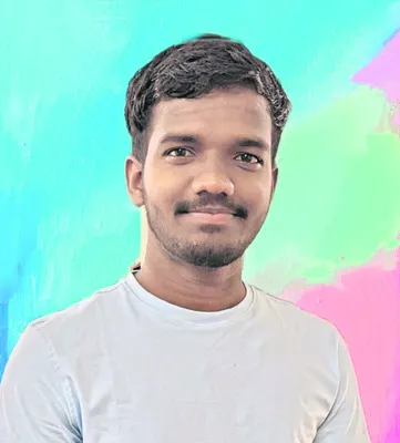 రోడ్డు ప్రమాదంలో ఏఈ దుర్మరణం 

