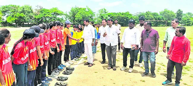 రాష్ట్రస్థాయిలోనూ సత్తా చాటాలి
