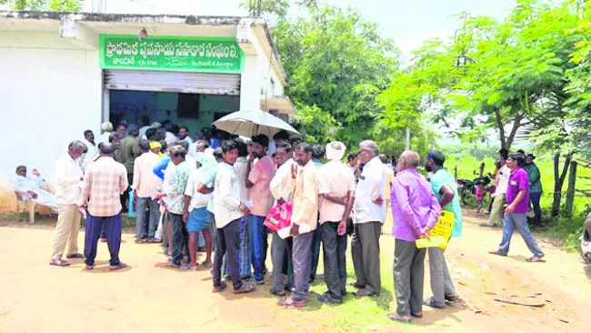 ఎన్ఆర్ఐ కృష్ణపై కేసు నమోదు