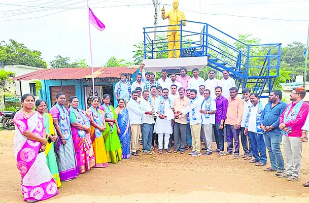 రాజ్యాధికారమే లక్ష్యంగా ఉద్యమించాలి
