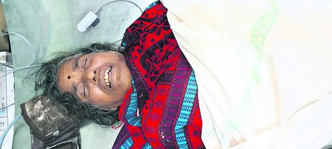 అన్నదాత సుఖీభవ కోసం వెళ్తూ.. వృద్ధురాలి మృతి