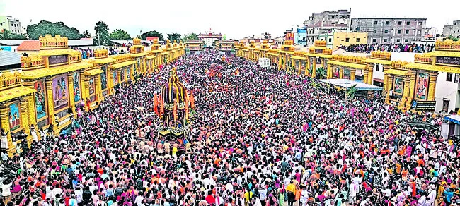 భువనమ
