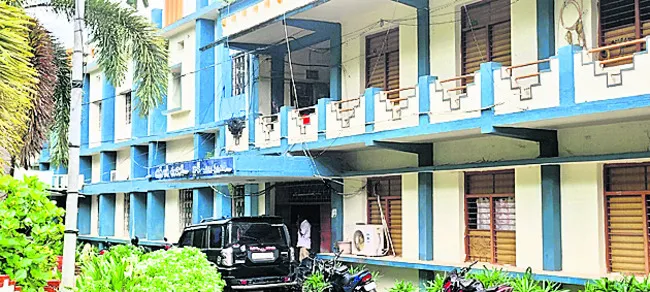సీతంపేట ఐటీడీఏ పీఓ ఎవరు? 