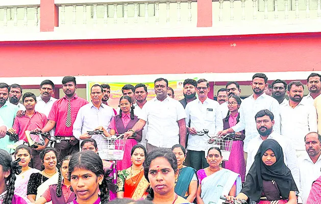 సైకిళ్లను సద్వినియోగం చేసుకోవాలి