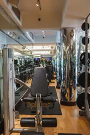 Chinese man spends one crore for 300 year gym membership owner vanishes12