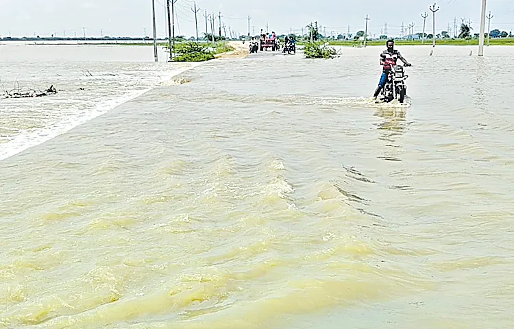 Heavy rains also occurred in the joint Nalgonda and Khammam districts