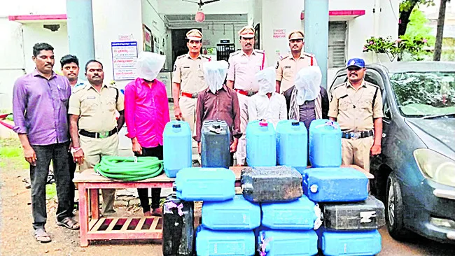 డీజిల్‌ దొంగల అరెస్టు 