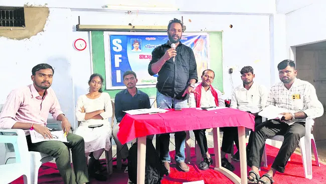 కనులపండువగా నిత్యకల్యాణం